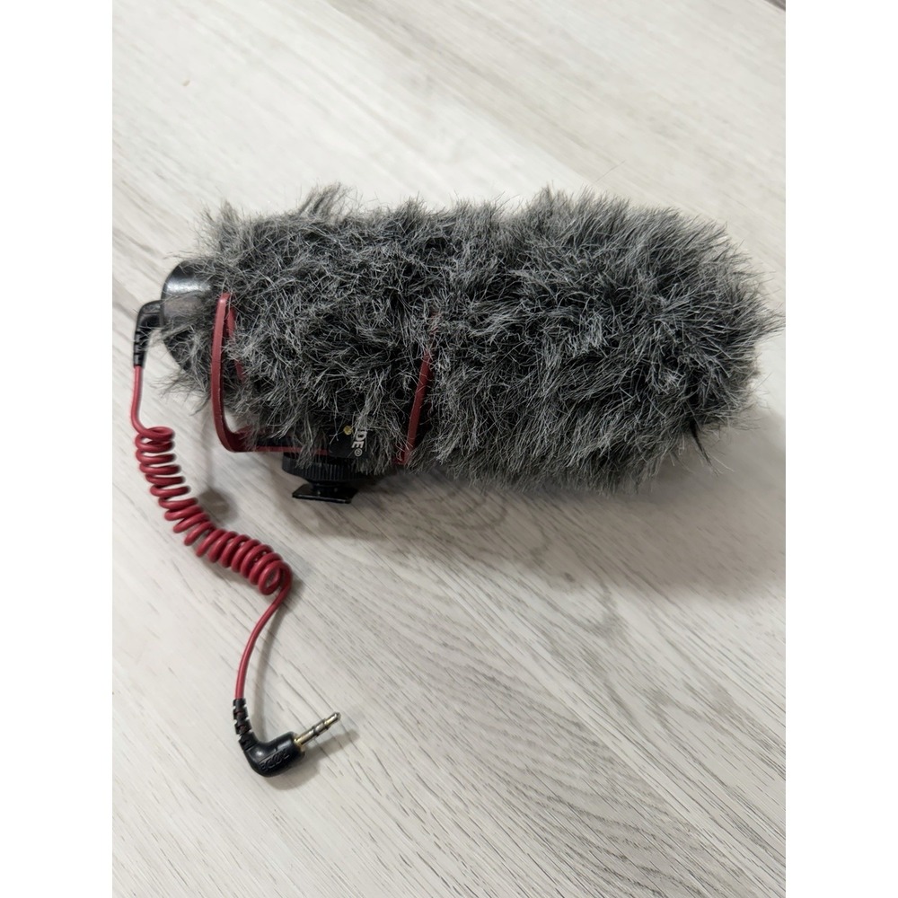 Rode VideoMicro Compact On-Camera Shotgun Mic Deadcat Windscreen Coiled Cable